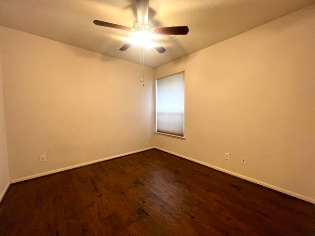 Building Photo - 6302 Richland Hills Dr