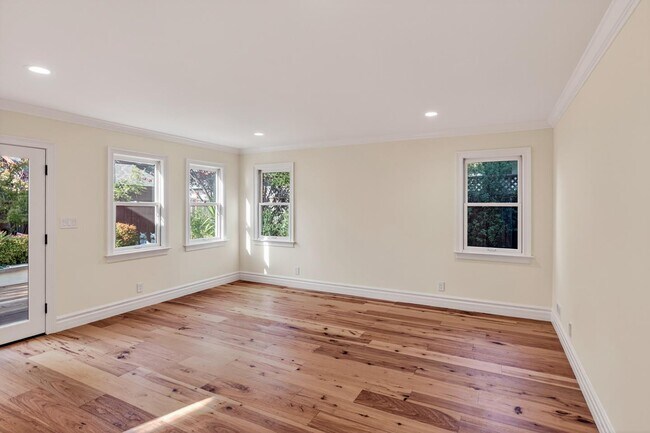 Building Photo - 123 Wilder Ave