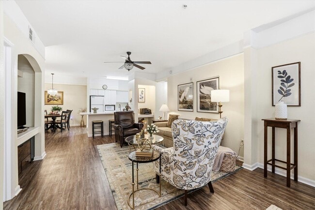 Building Photo - 2801 Chancellorsville Dr