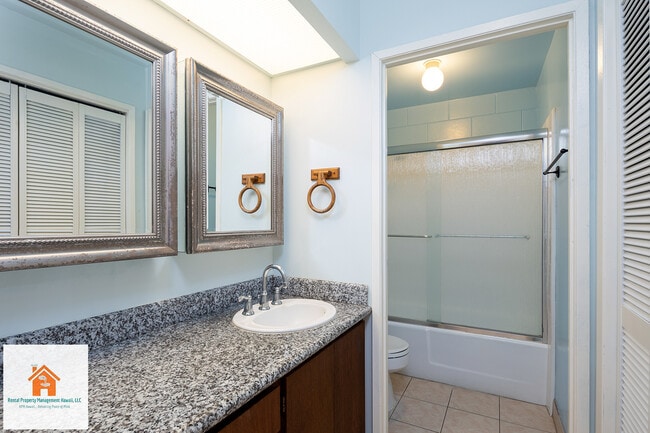 Building Photo - 420 Haleloa Pl