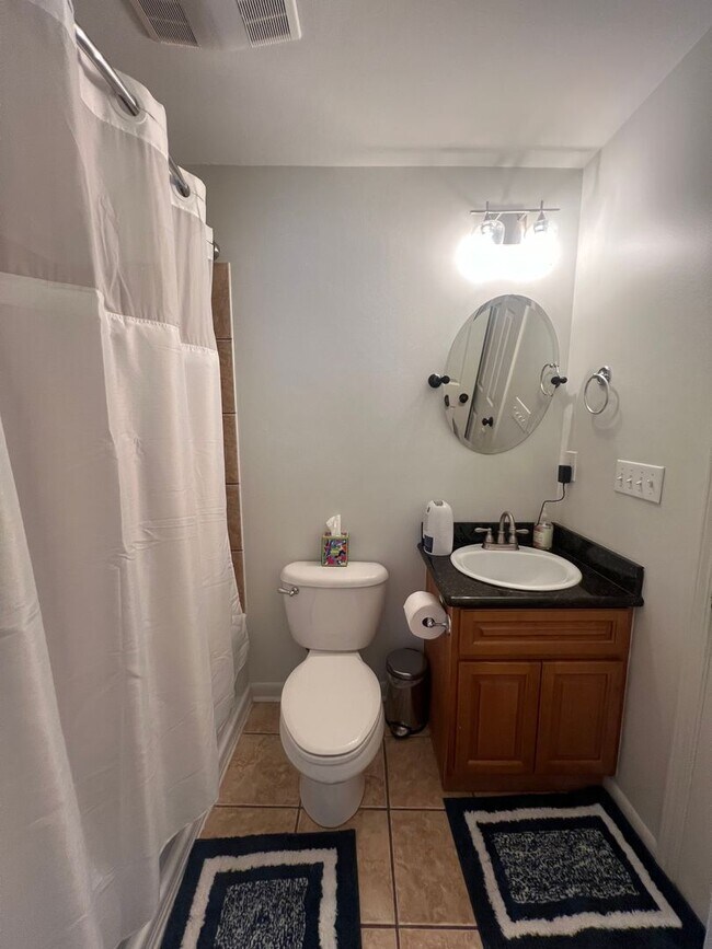 Building Photo - 4 Bedroom with Office Space Near Tulane/Loyola Text (510)-631-1171 for more info!