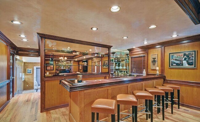 Building Photo - STUNNING LUXURY HOME WITH GORGEOUS SETTING IN WONDERFUL ORINDA!