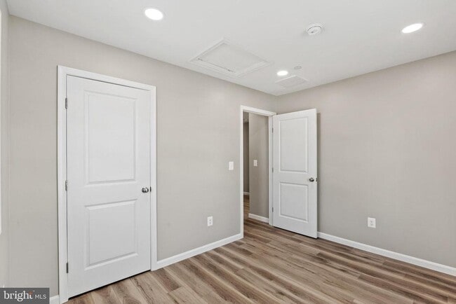 Building Photo - 41577 Church St