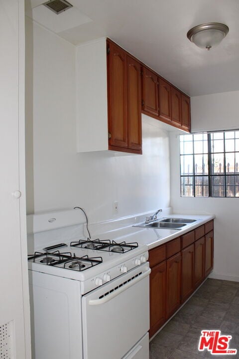 Building Photo - 6340 10th Ave