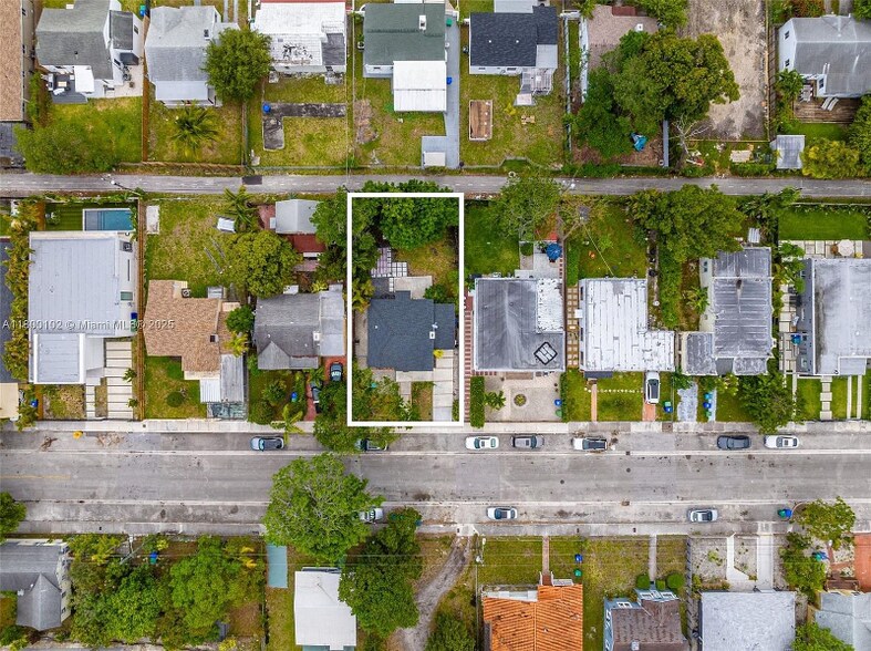Building Photo - 534 NW 50th St