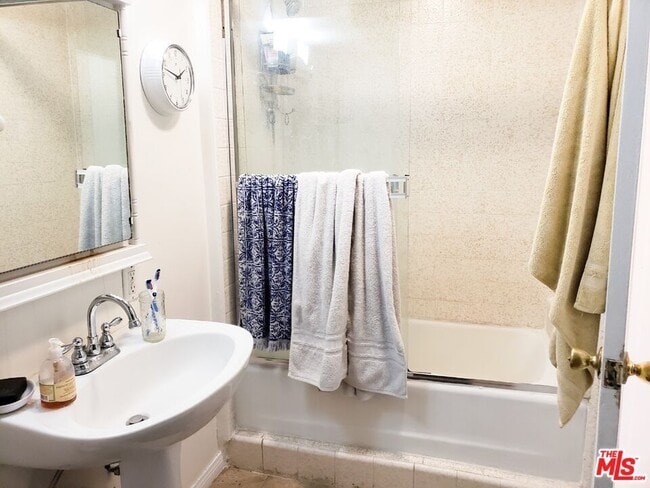 Building Photo - 5916 Annan Way