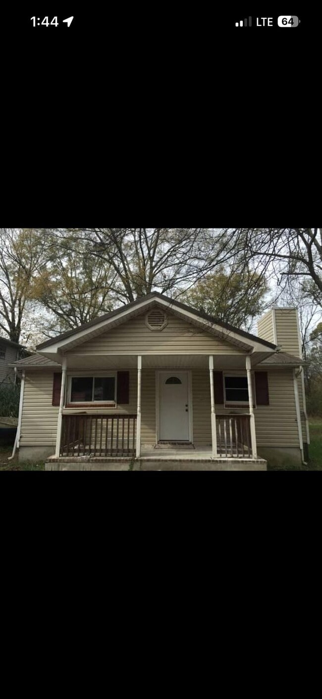 Building Photo - 1309 Swope Dr