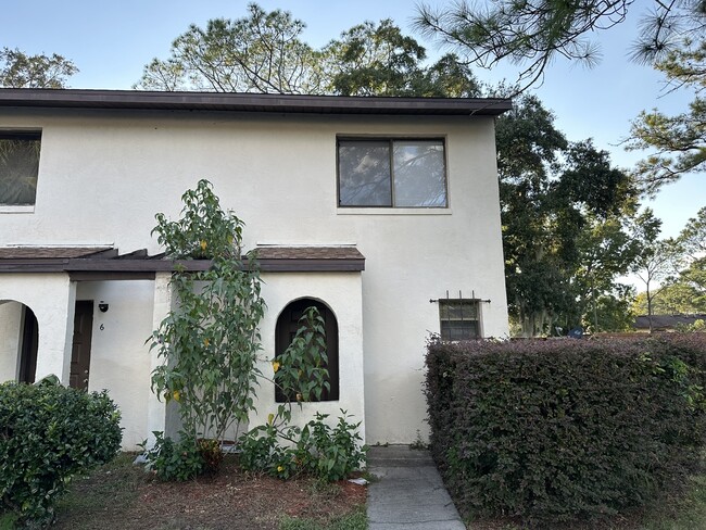 Building Photo - 2635 SW 35th Pl