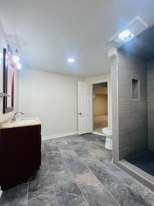 Building Photo - 4219 E 68th Terrace