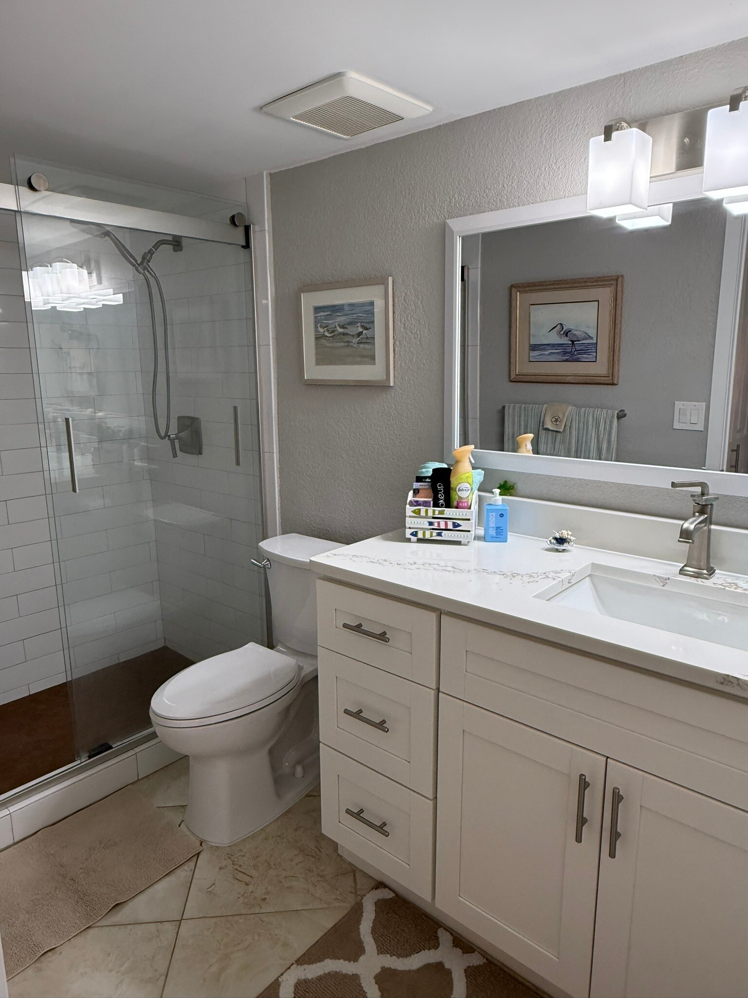 Guest Bathroom - 7560 Bay Island Dr S
