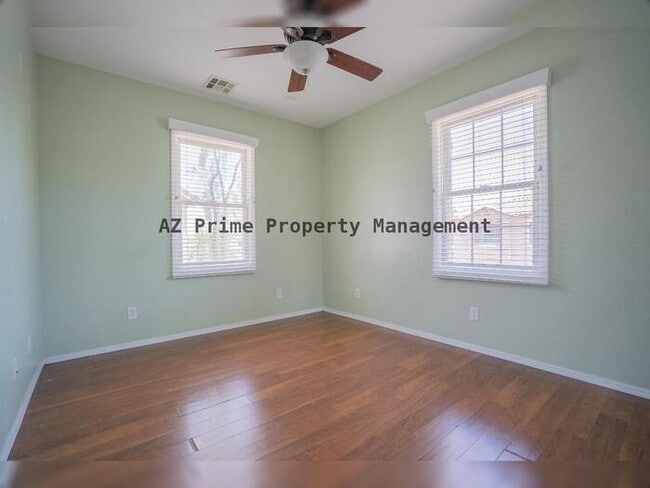 Building Photo - 5616 S 21st Pl