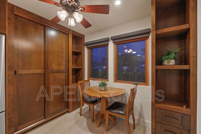 Building Photo - 74939 Vía Lago