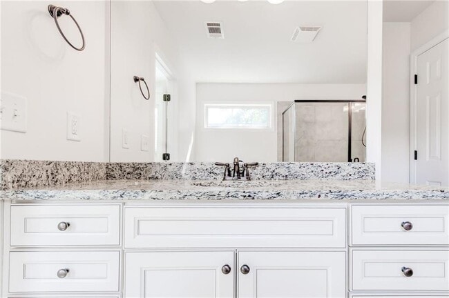 Building Photo - 3304 Ferncliff Ct