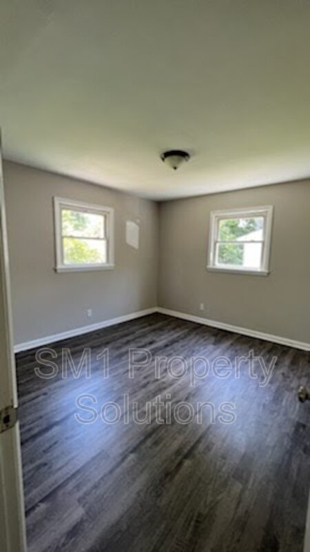 Building Photo - 1309 Pearson St