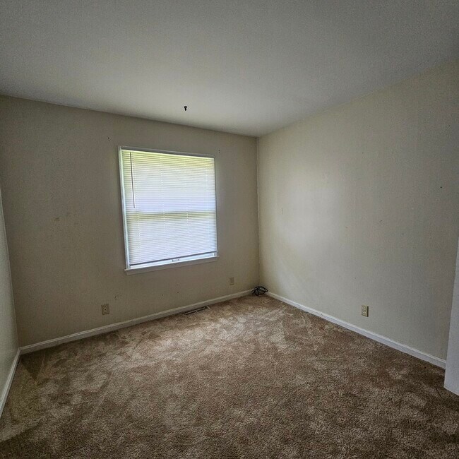 Building Photo - 2700 Jamison Blvd