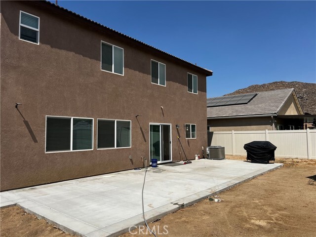 Building Photo - 28388 Memory Ln