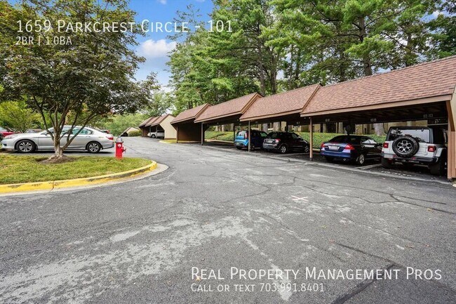 Building Photo - 1659 Parkcrest Cir