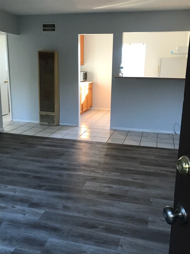 Building Photo - 4435 College Ave