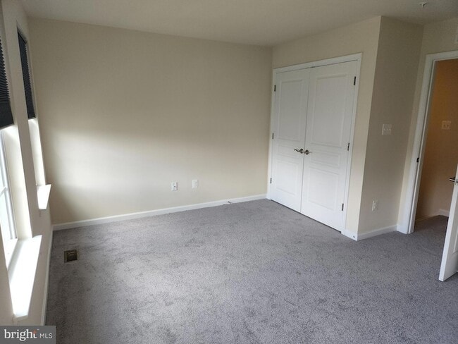 Building Photo - 23074 Foxglove Way