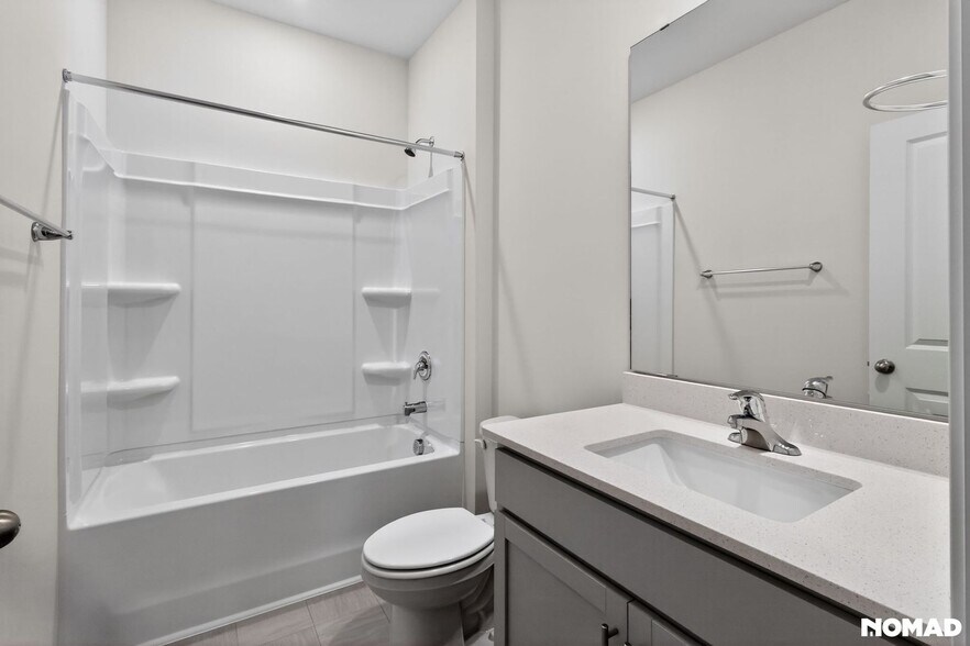 Building Photo - 821 Washington St