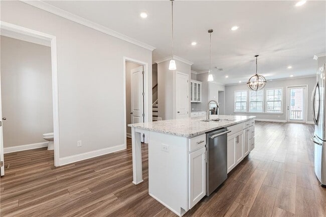 Building Photo - 5051 Pinckney Ln