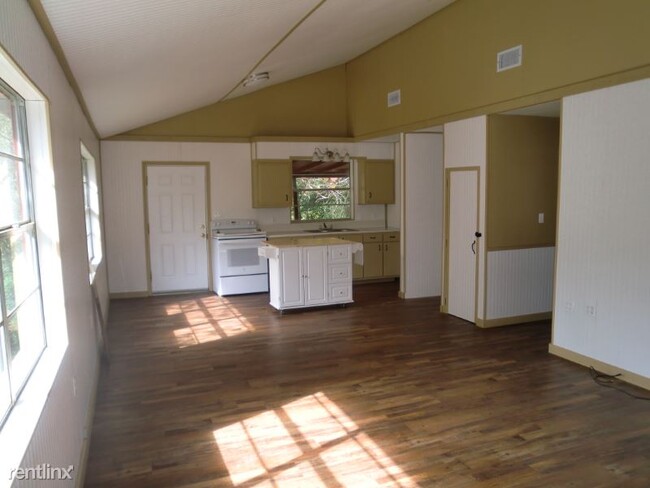 Building Photo - 2 br, 1 bath House - 268 Beechwood Loop