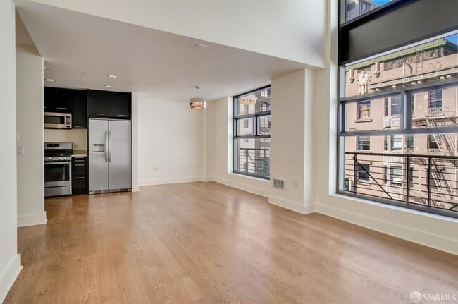 Building Photo - 181 O'Farrell St