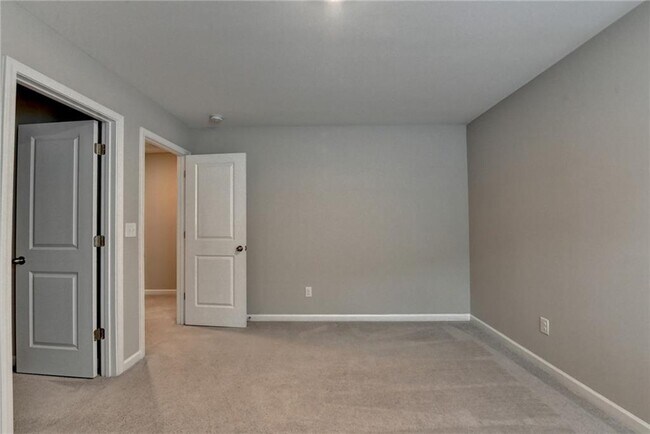 Building Photo - 4335 Magpie Dr