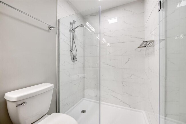 Building Photo - 2997 Whispering Hills Ct