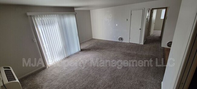 Building Photo - 2640 W 3800 S