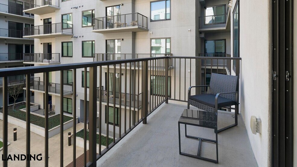 Building Photo - 1414 Wood Hollow Dr