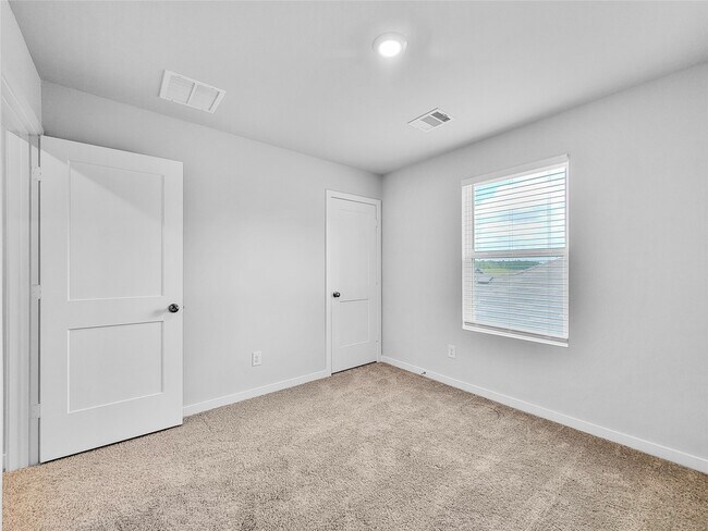 Building Photo - 10735 Red Flagstone Dr