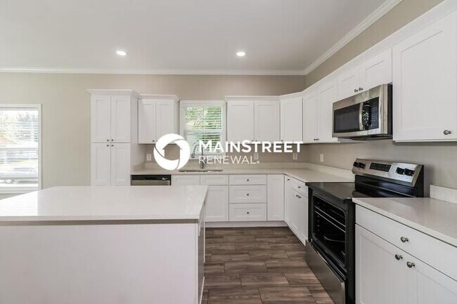 Building Photo - 4 Bedroom Pet-Friendly Home in Houston, TX with Main Street Renewal
