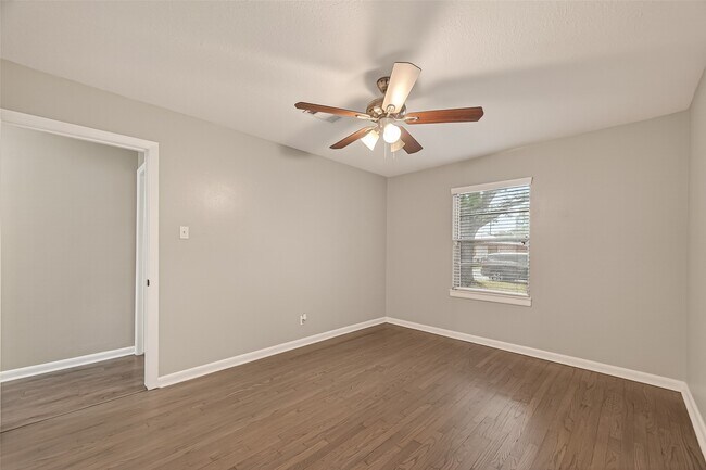 Building Photo - 514 Evonne St