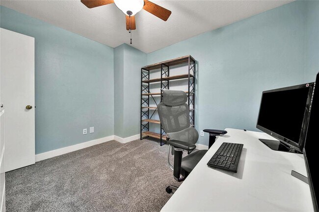 Building Photo - 6202 Spruce Bough Ct