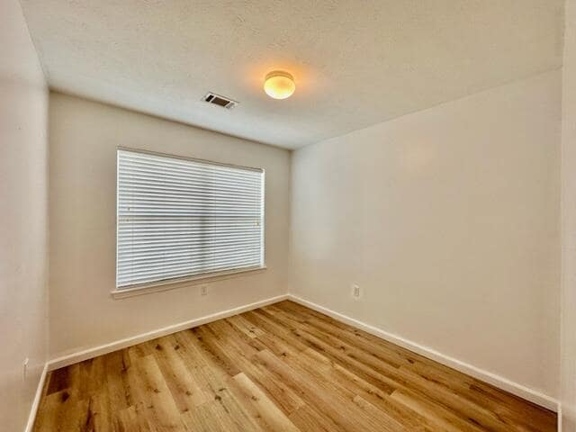 Building Photo - 209 Swaying Pine Ct