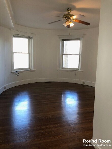 Primary Photo - 128 Glenville Ave