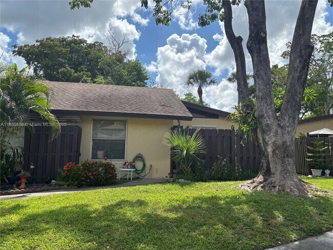 Primary Photo - 115 Fox Rd