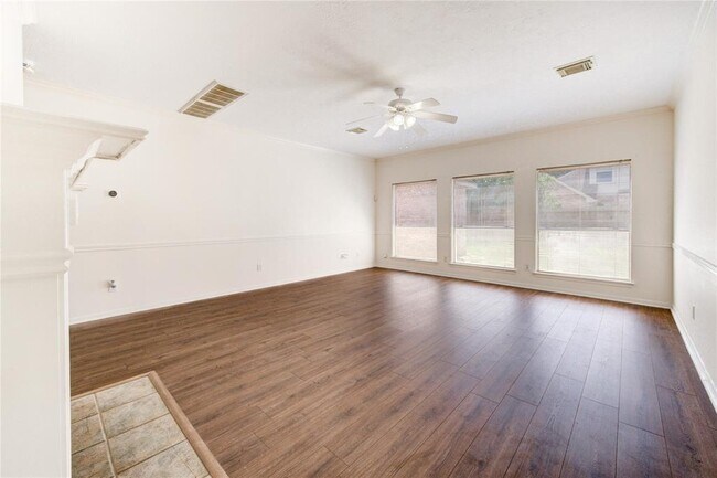 Building Photo - 15206 Garett Green Cir