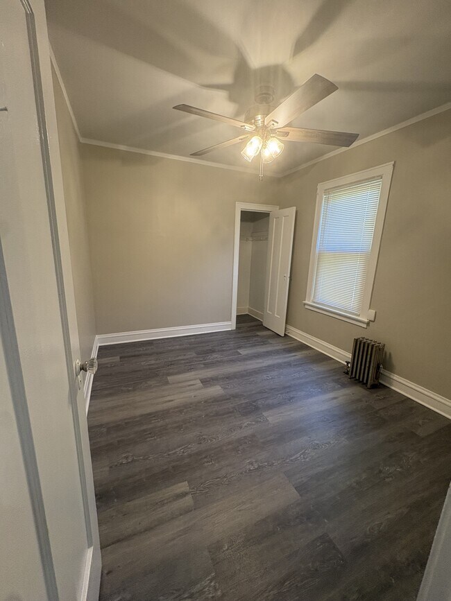 Building Photo - 7607 S Wolcott Ave