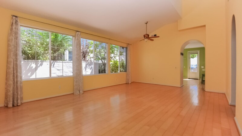 Building Photo - 10975 Vereda Sol Del Dios