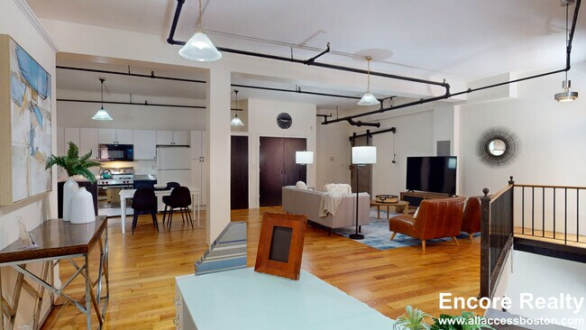 Building Photo - 19 Stanhope St