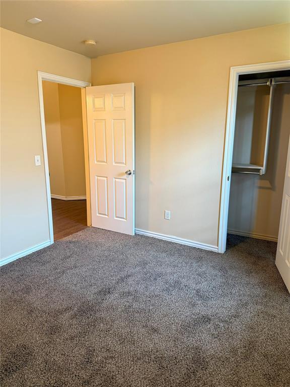 Building Photo - 1421 Teakwood Dr