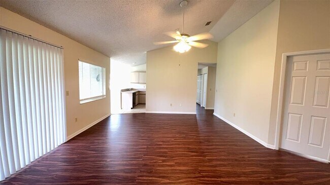 Building Photo - 13 Wood Crest Ln