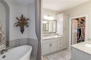 Building Photo - 121 Via Roma