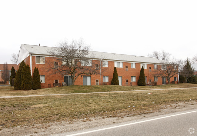 Building Photo - Farmington Manor Apartments