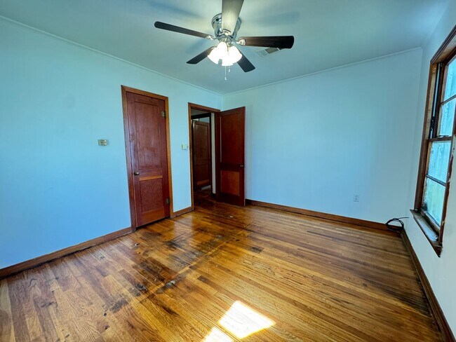 Building Photo - 3 Bed, 2 Bath Home in Grambling!