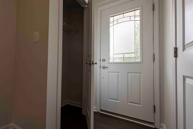 Building Photo - Charming 3 Bedroom/2.5 Bathroom in Bel Air, MD!
