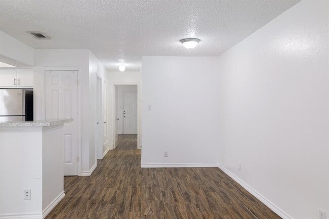 Building Photo - 9206 Kempler Dr