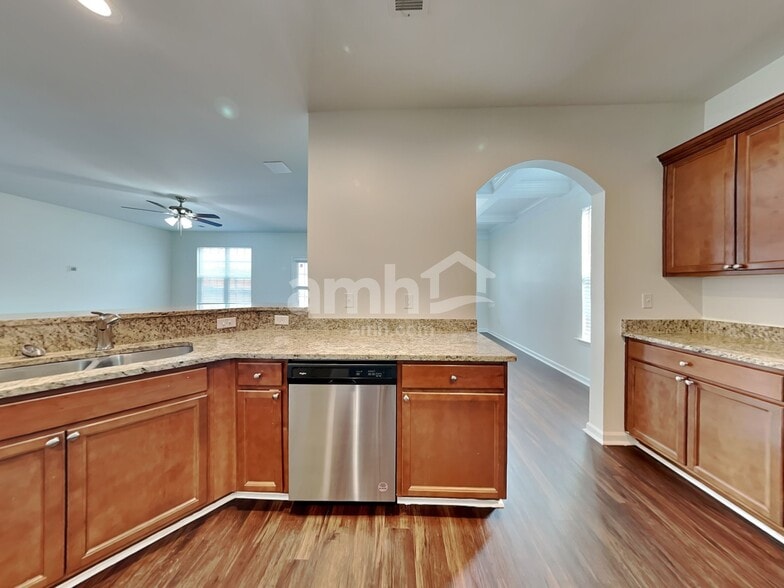 Building Photo - 130 Dunnsmore Dr